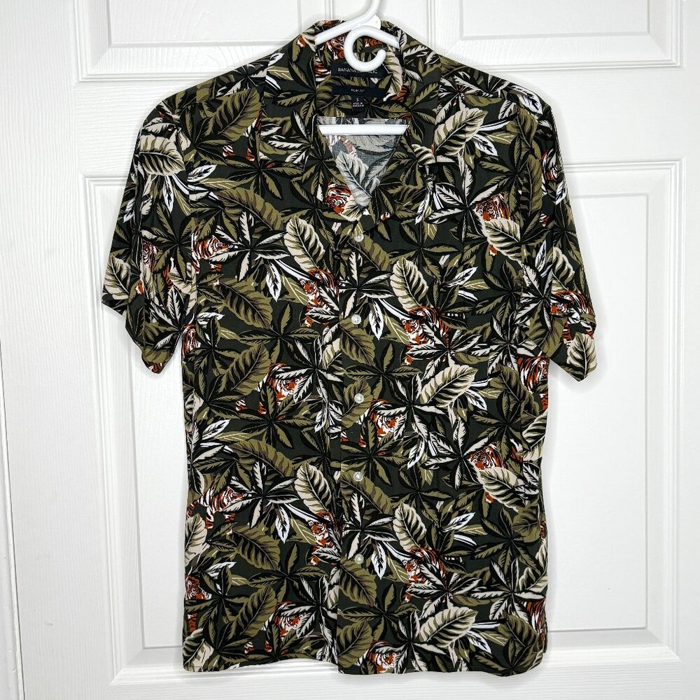 Banana Republic Camp Collar Resort Shirt